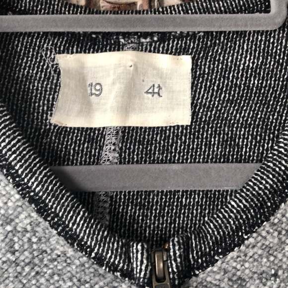 194t Gray Poncho from Fred Segal Boutique - Picture 2 of 11